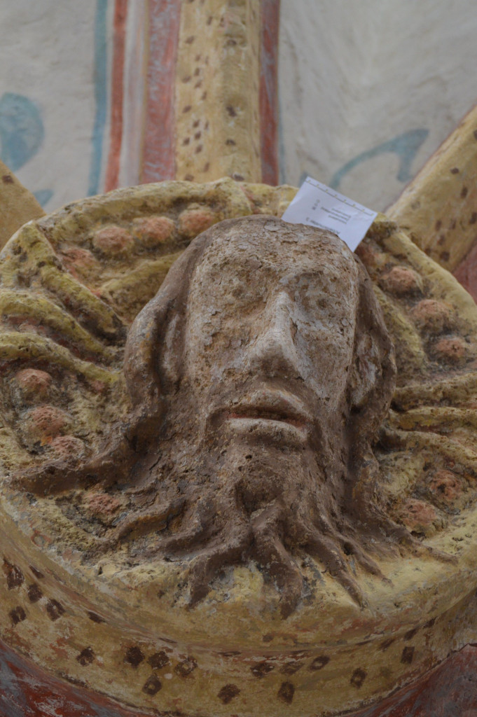 Christuskopf im Chorgewölbe